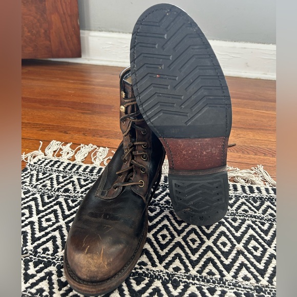 Men’s Frye Rugged Wayde Combat boots. Lightly used size 9 - Picture 3 of 4
